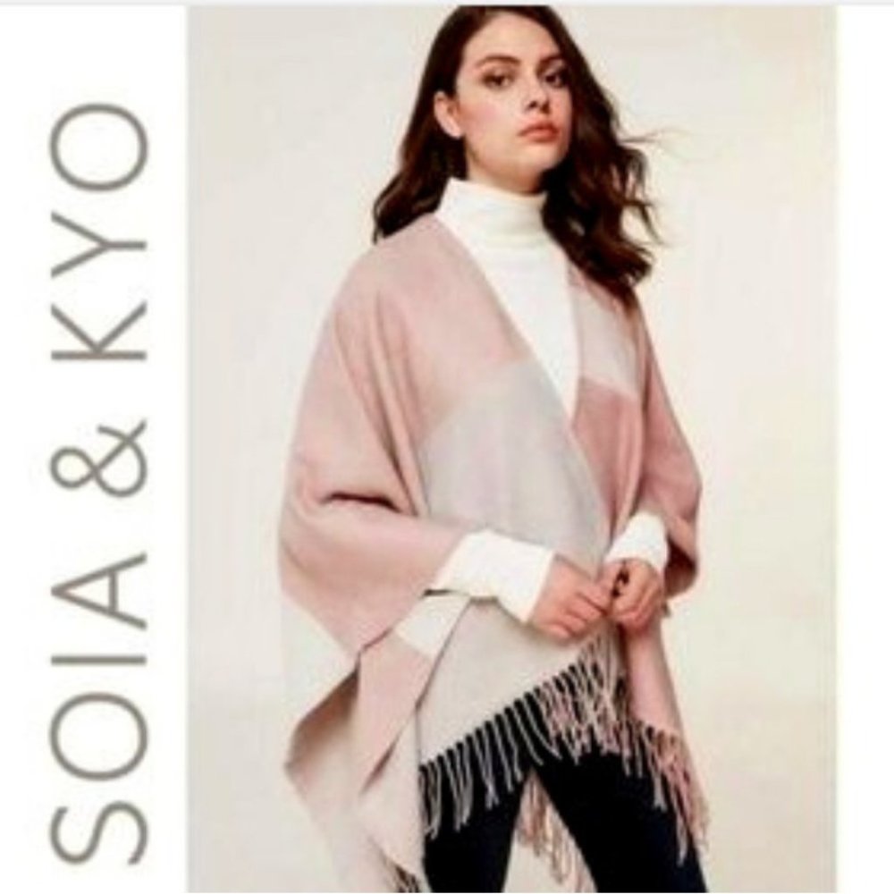 BNWT Soia Kyo Wrap
